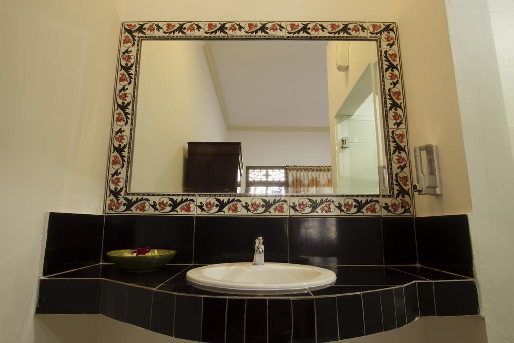 Frangipani Homestay Nusa Dua  Oda fotoğraf